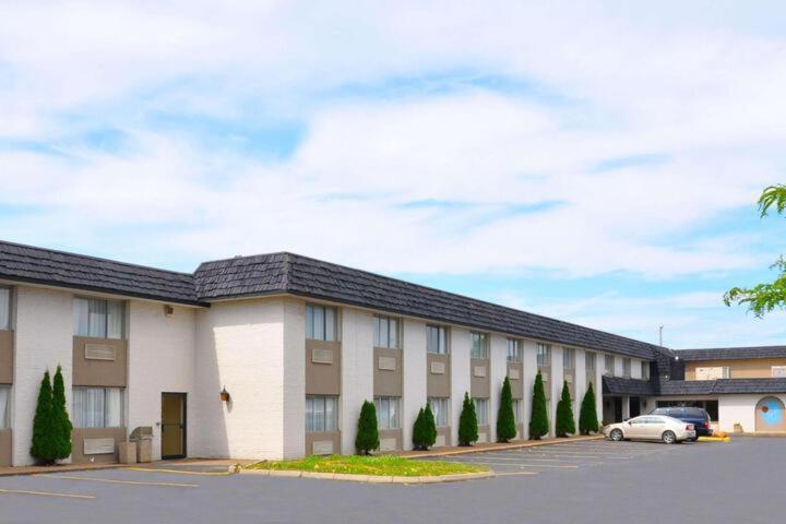 Avalon Inn Sandusky Exteriér fotografie